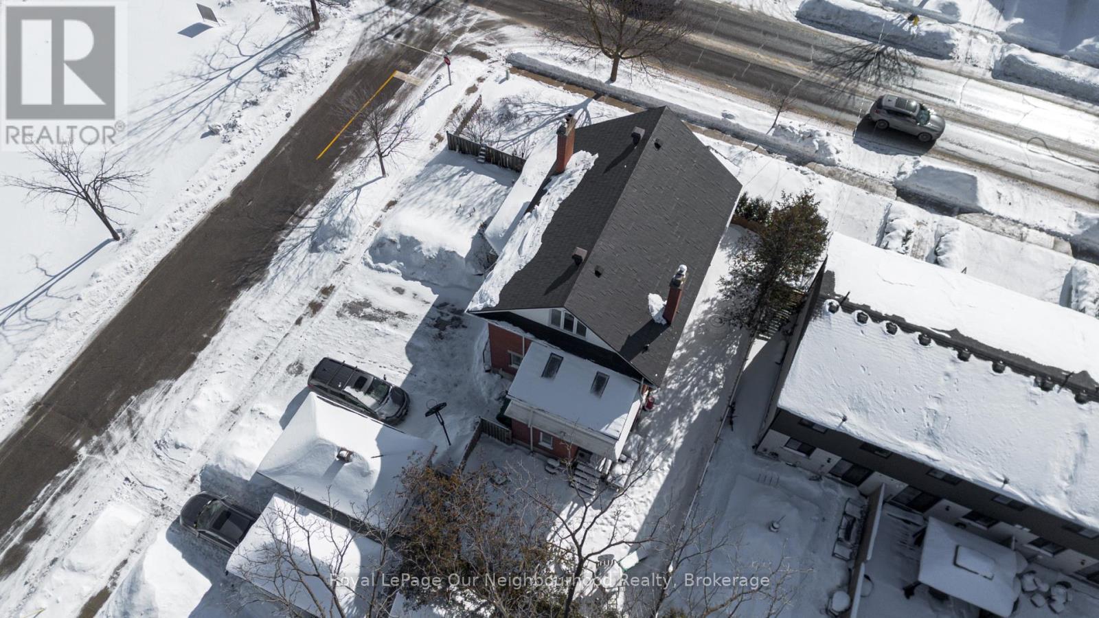 6038 Main Street, Whitchurch-Stouffville (Stouffville), Ontario  L4A 1B8 - Photo 43 - N12820784