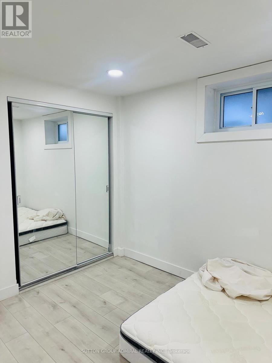 Lower - 25 Arbutus Crescent, Toronto, Ontario  M1P 1W8 - Photo 14 - E12810036