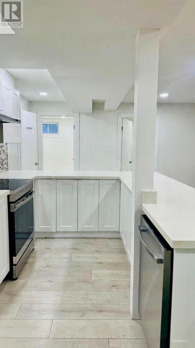 Lower - 25 Arbutus Crescent, Toronto, Ontario  M1P 1W8 - Photo 5 - E12810036