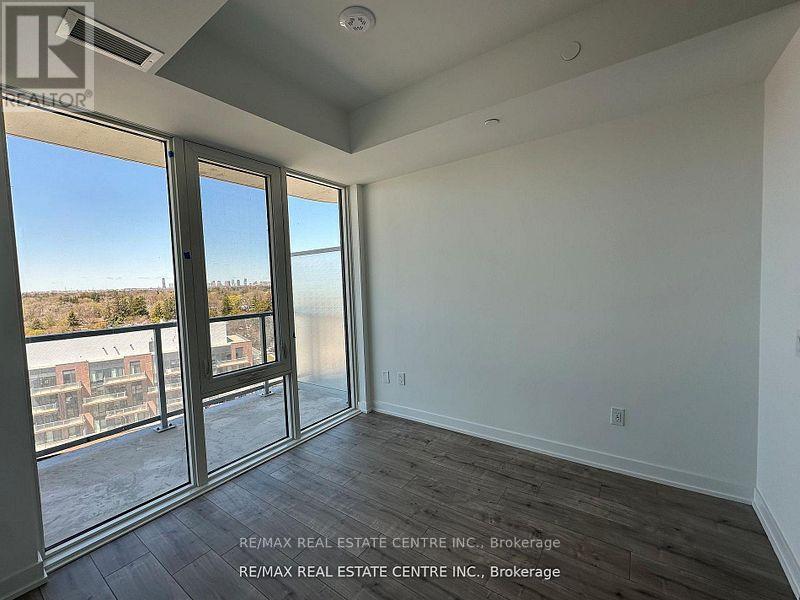 1002 - 220 Missinnihe Way, Mississauga, Ontario  L5H 0A9 - Photo 12 - W12820382