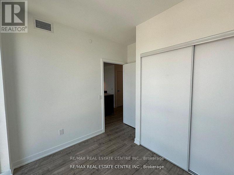 1002 - 220 Missinnihe Way, Mississauga, Ontario  L5H 0A9 - Photo 10 - W12820382