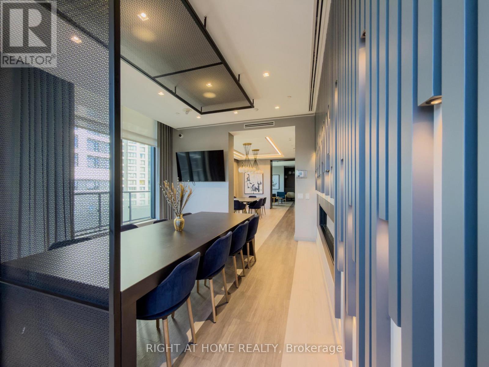 1404 - 30 Samuel Wood Way, Toronto, Ontario  M9B 0C9 - Photo 23 - W12820740