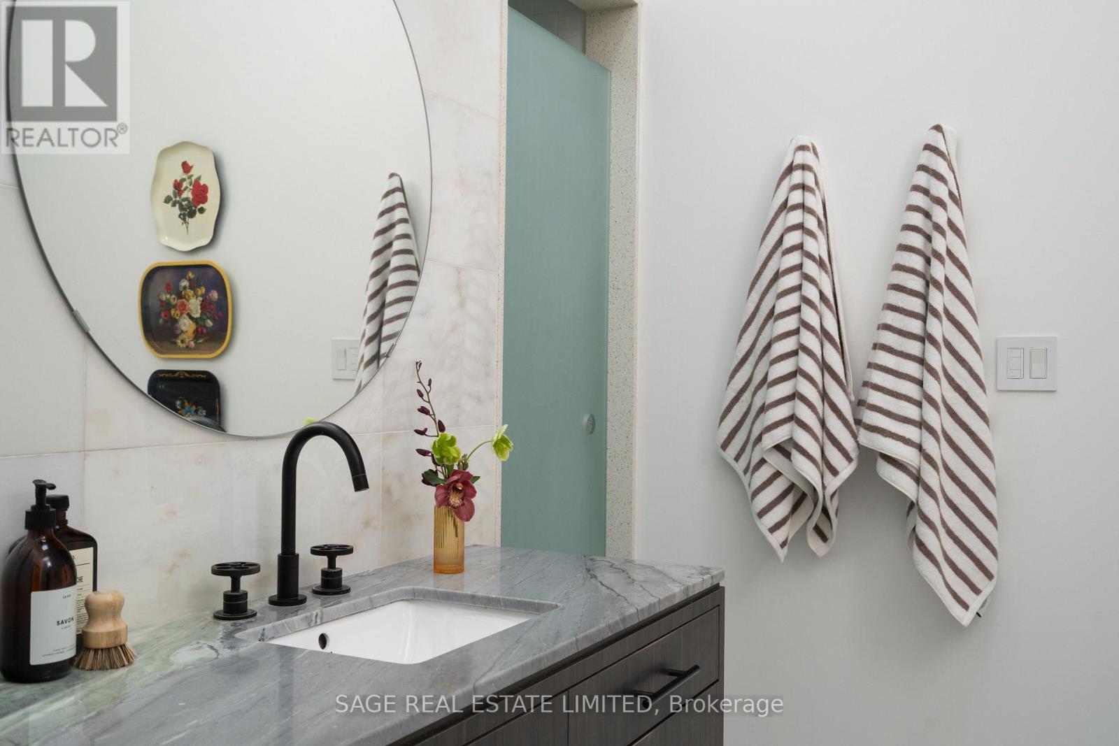 10 - 50 Bartlett Avenue, Toronto, Ontario  M6H 3E6 - Photo 19 - W12820750