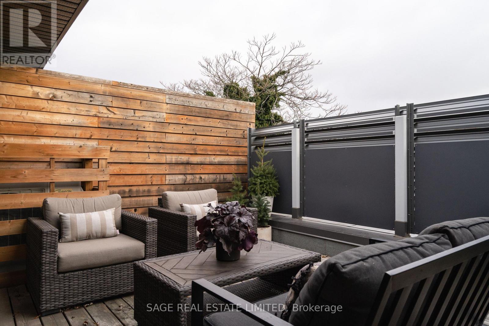 10 - 50 Bartlett Avenue, Toronto, Ontario  M6H 3E6 - Photo 27 - W12820750