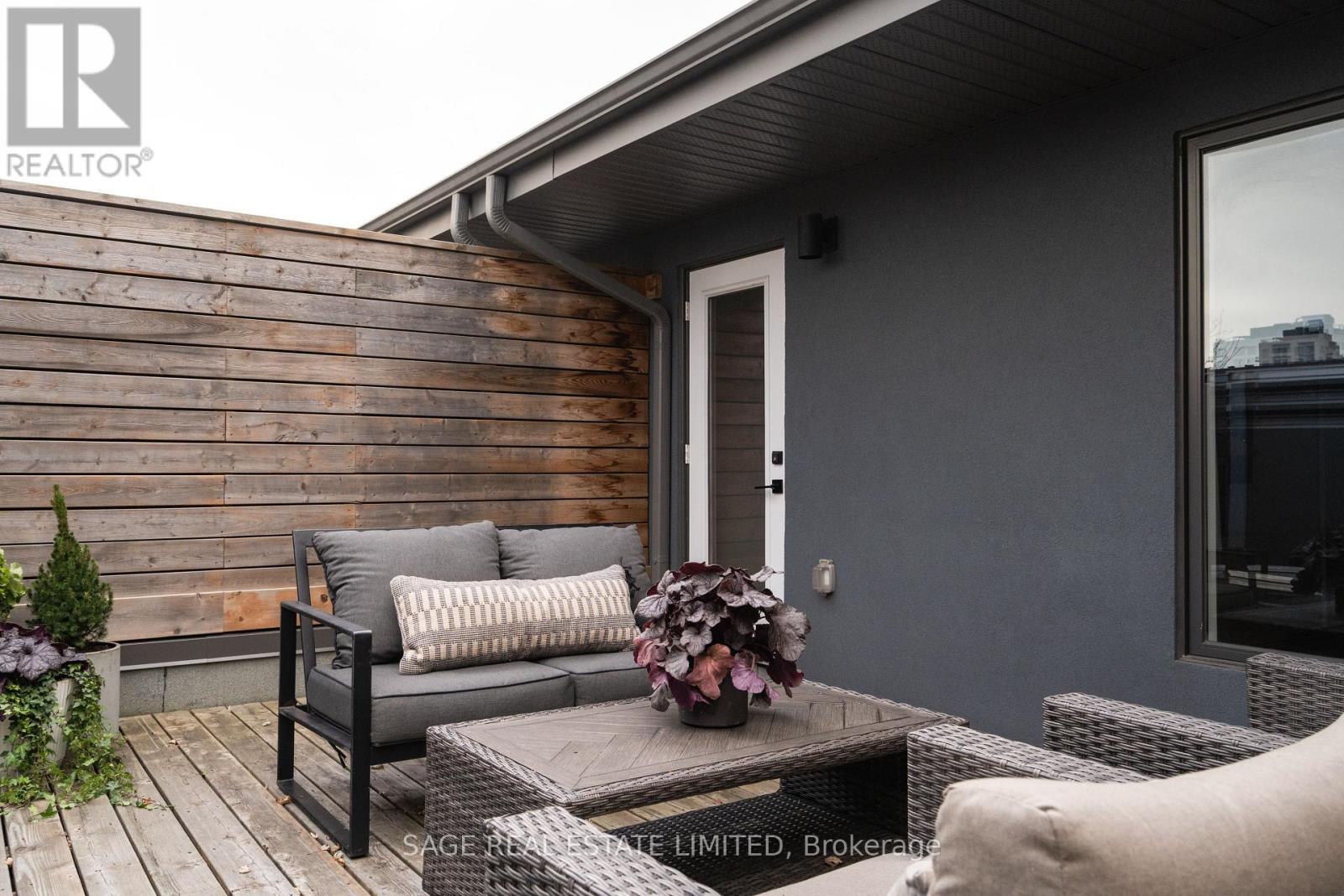 10 - 50 Bartlett Avenue, Toronto, Ontario  M6H 3E6 - Photo 28 - W12820750