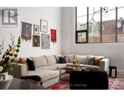 10 - 50 BARTLETT AVENUE, Toronto, Ontario