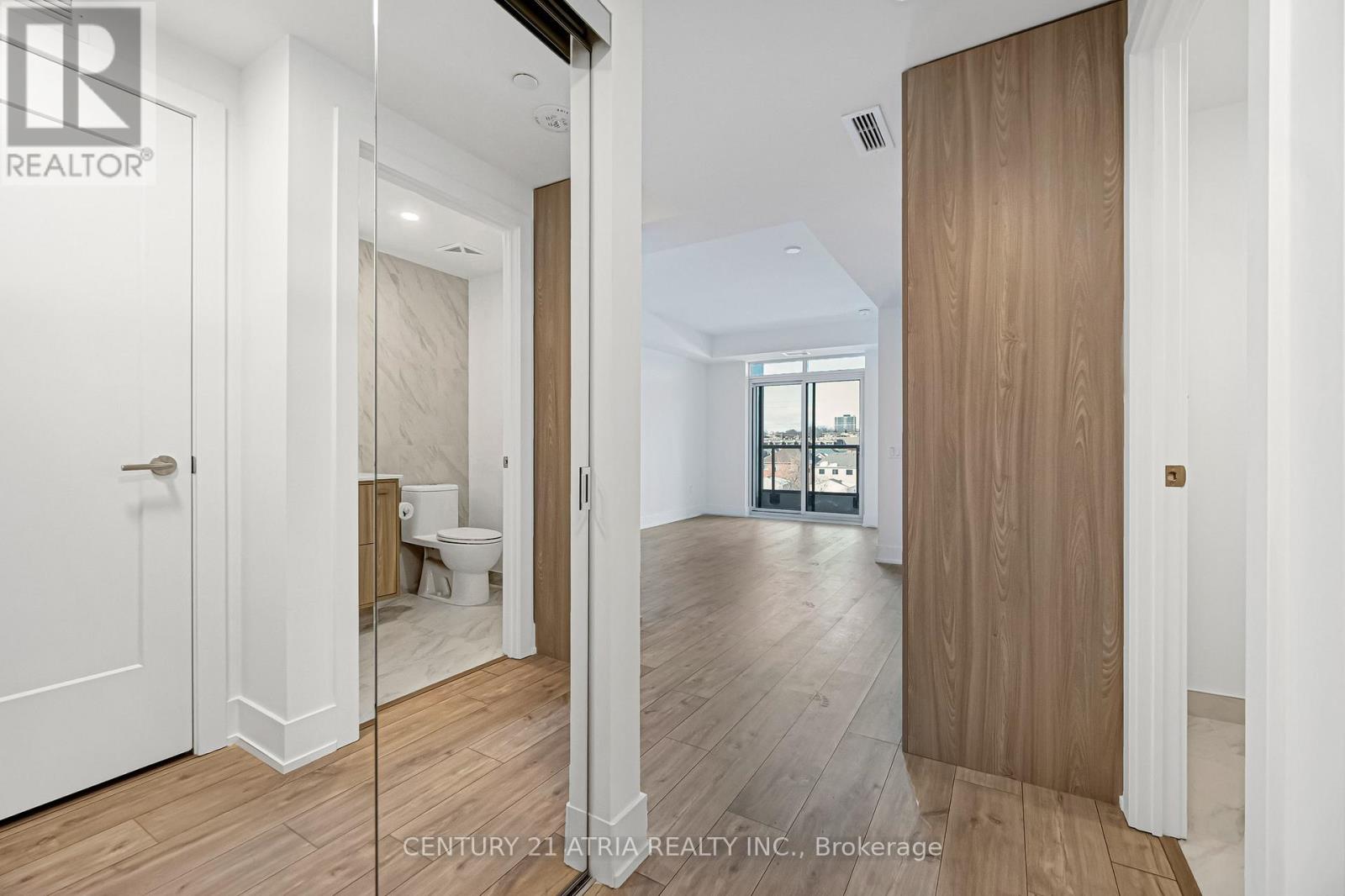 317 - 858 Dupont Street, Toronto, Ontario  M6G 0C1 - Photo 5 - W12820792