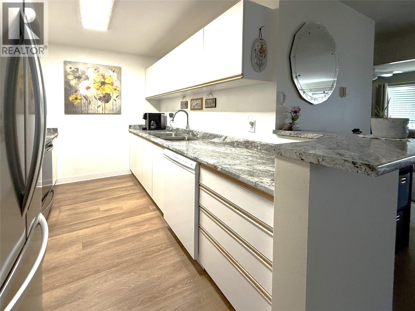 360 Battle Street Unit# 112, Kamloops, British Columbia  V2C 2L6 - Photo 2 - 10371380