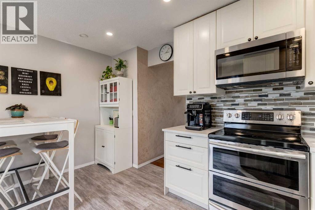 35 Woodstock Road Sw, Calgary, Alberta  T2W 5V8 - Photo 12 - A2280324