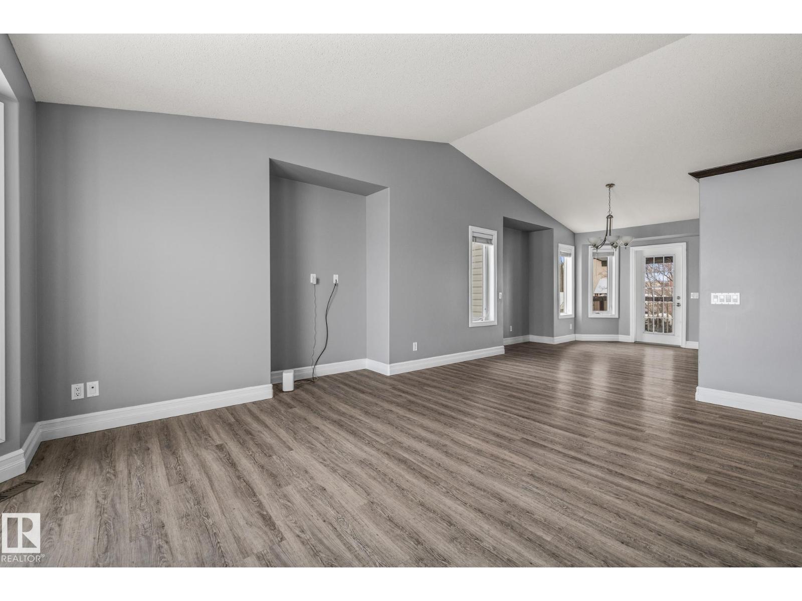 4501 56 Av, Bruderheim, Alberta  T0B 0S0 - Photo 5 - E4474837