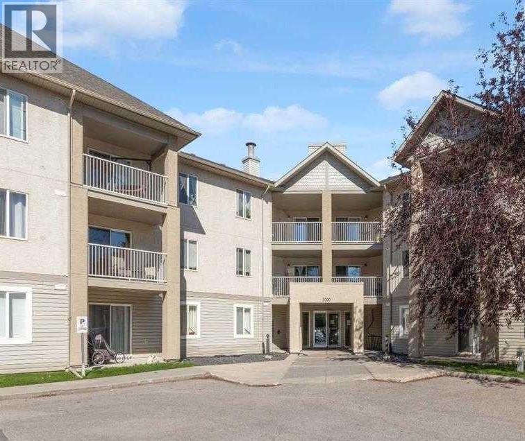 110, 1000 Citadel Meadow Point Nw, Calgary, Alberta  T3G 5N5 - Photo 2 - A2285989