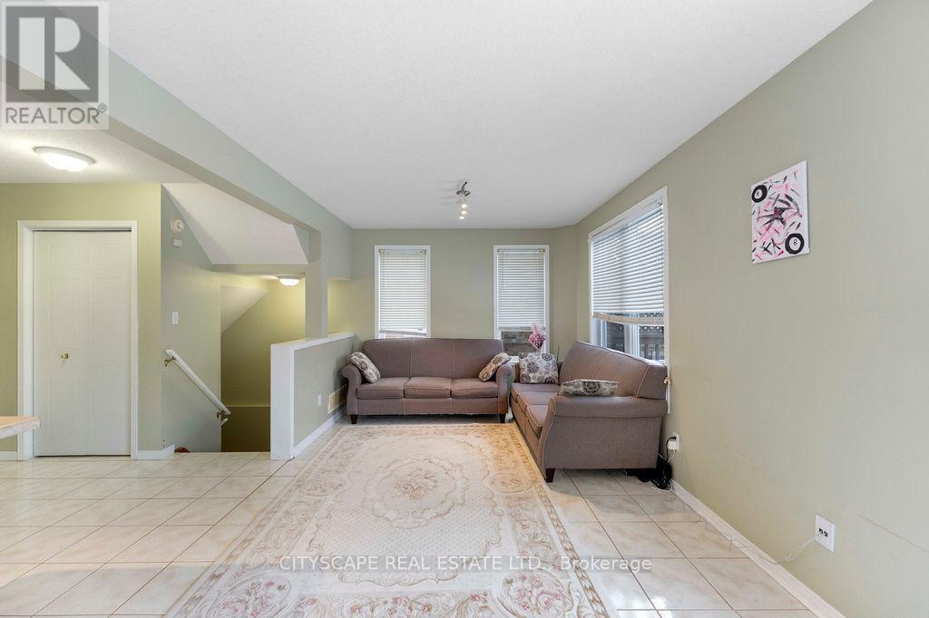 67 Maple Bush Drive, Cambridge, Ontario  N1T 2C6 - Photo 13 - X12820734