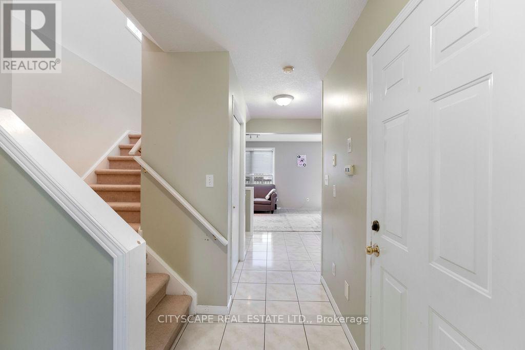 67 Maple Bush Drive, Cambridge, Ontario  N1T 2C6 - Photo 8 - X12820734