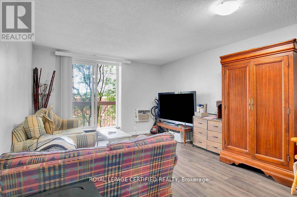 301 - 626 First Street, London East, Ontario  N5V 2A2 - Photo 13 - X12820778