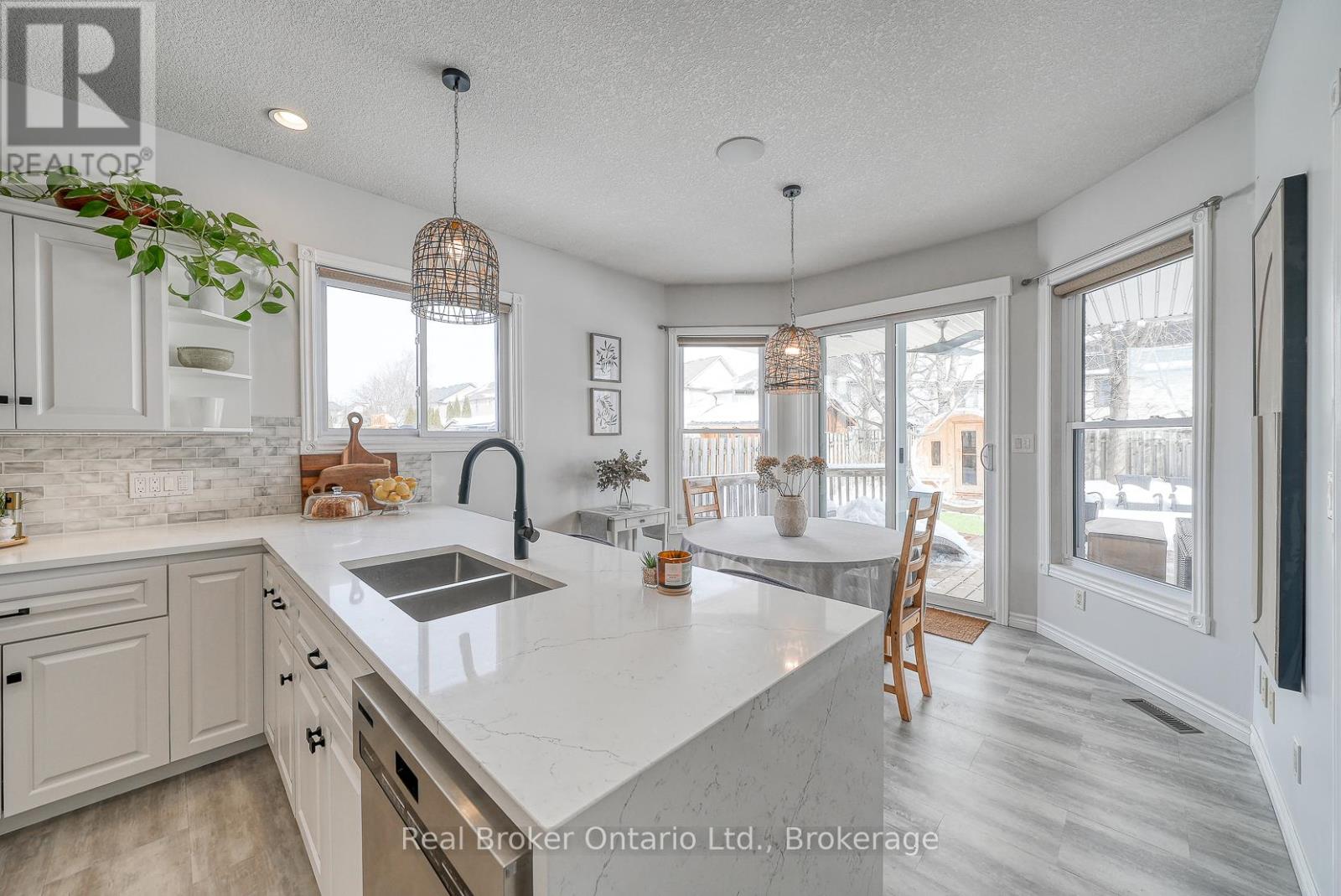 504 Crestwood Court, Woodstock, Ontario  N4T 1V3 - Photo 17 - X12786296