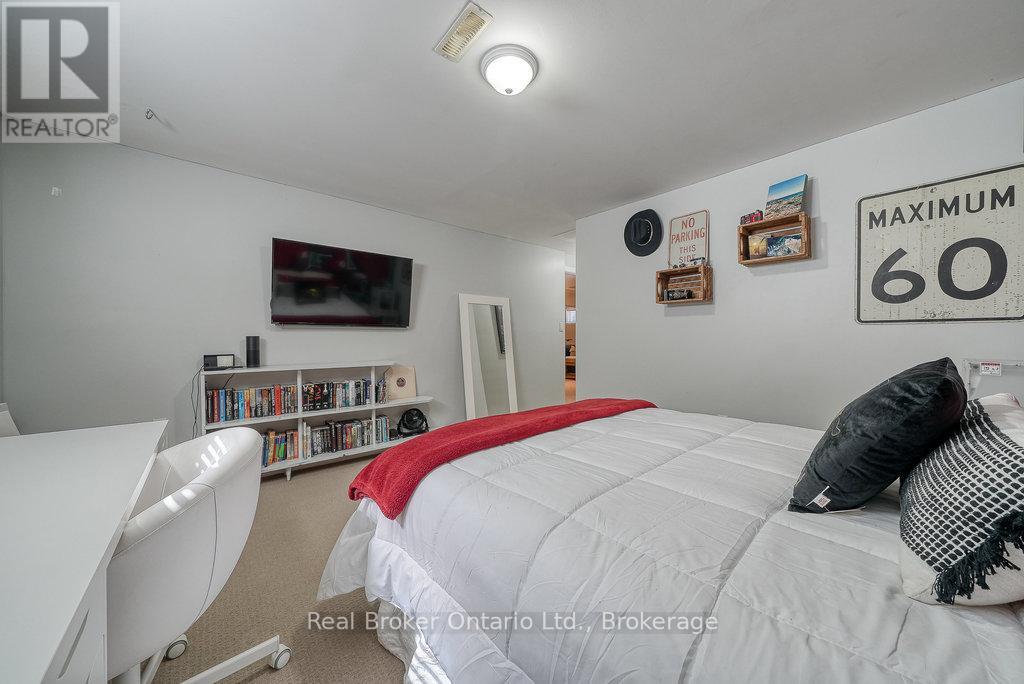 504 Crestwood Court, Woodstock, Ontario  N4T 1V3 - Photo 35 - X12786296