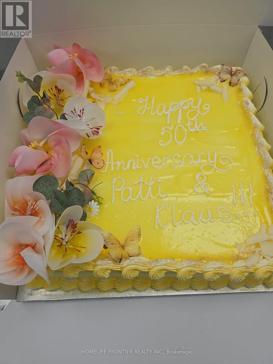 16 Wilstead Drive, Newmarket, Ontario  L3Y 4T9 - Photo 12 - N12820550