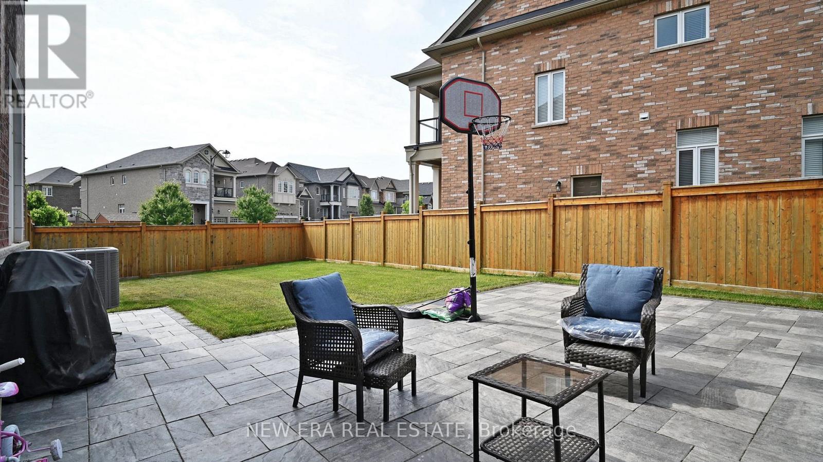 77 Wildflower Lane, Halton Hills, Ontario  L7G 0A5 - Photo 47 - W12816924