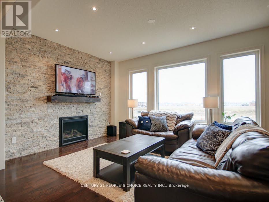 24 Haverstock Crescent, Brampton, Ontario  L7A 0G1 - Photo 5 - W12819858