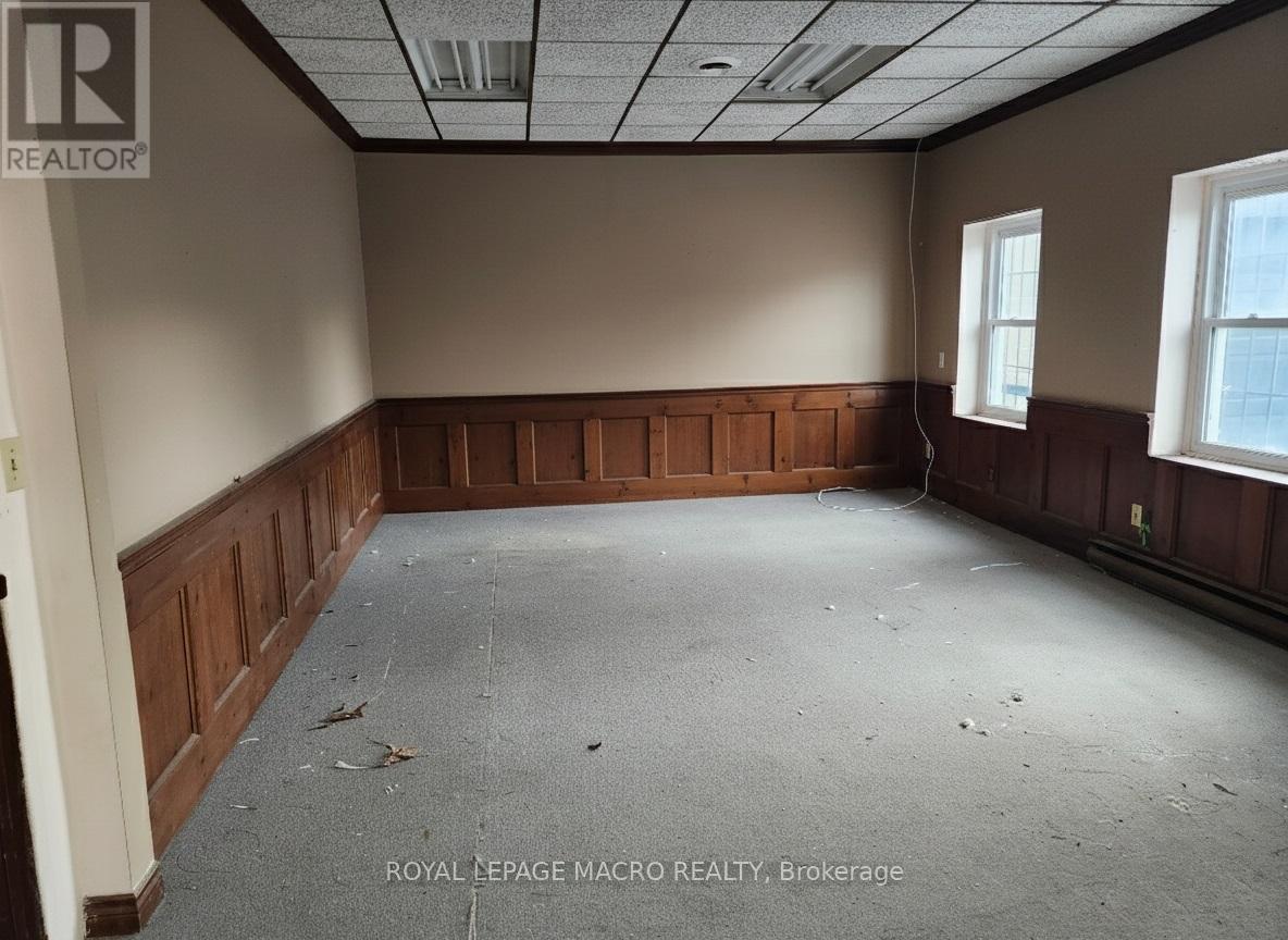 1 Hiscott Street, St. Catharines, Ontario  L2R 1E1 - Photo 10 - X12593478