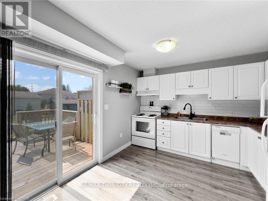 610 Salisbury Avenue S, North Perth, Ontario  N4W 1Y8 - Photo 10 - X12701208