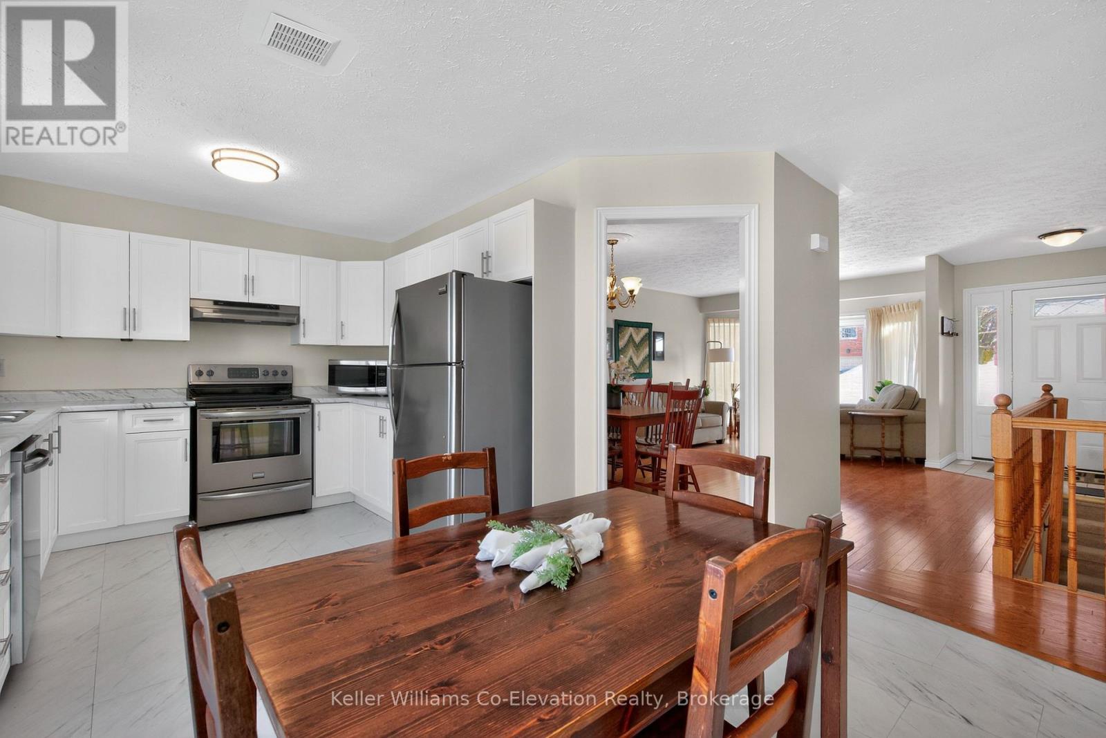 580 Wayne Crescent, Midland, Ontario  L4R 5E2 - Photo 8 - S12820818