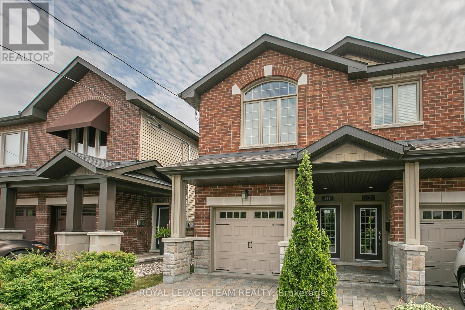 691 Edison Avenue, Ottawa, Ontario  K2A 1W2 - Photo 2 - X12630124