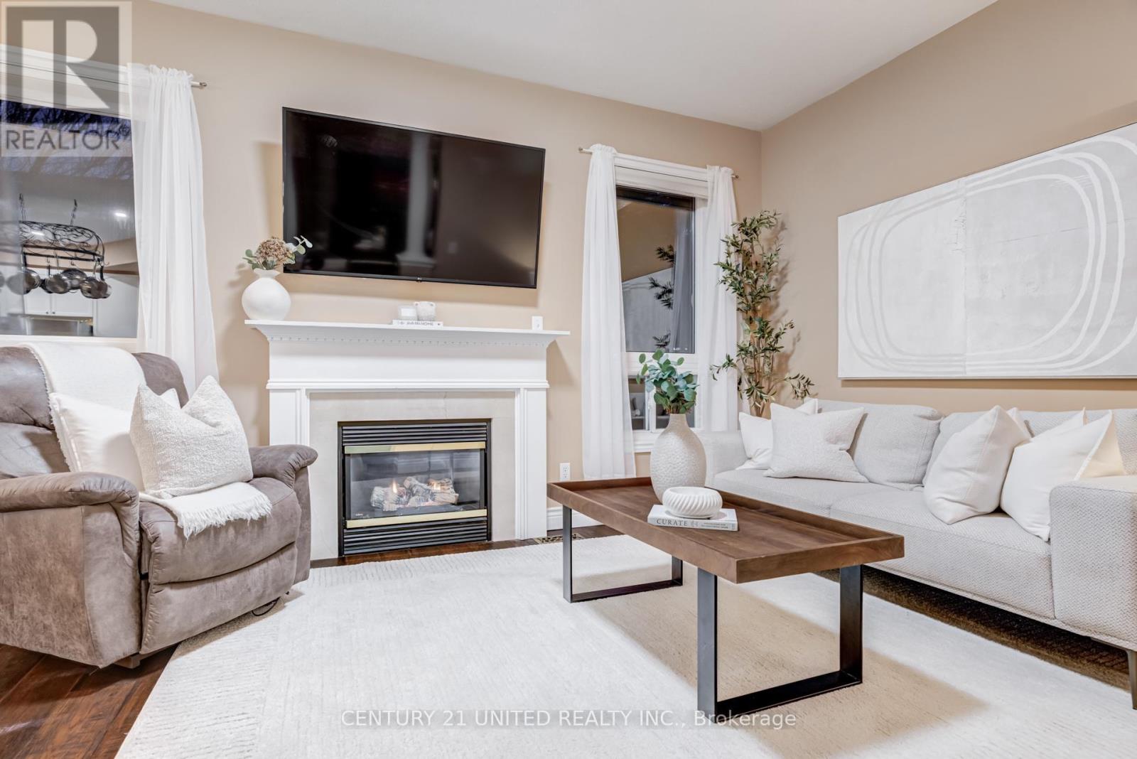 35 Ault Crescent, Whitby, Ontario  L1M 2G6 - Photo 13 - E12820912