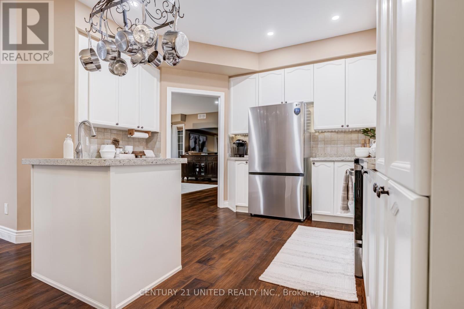 35 Ault Crescent, Whitby, Ontario  L1M 2G6 - Photo 18 - E12820912