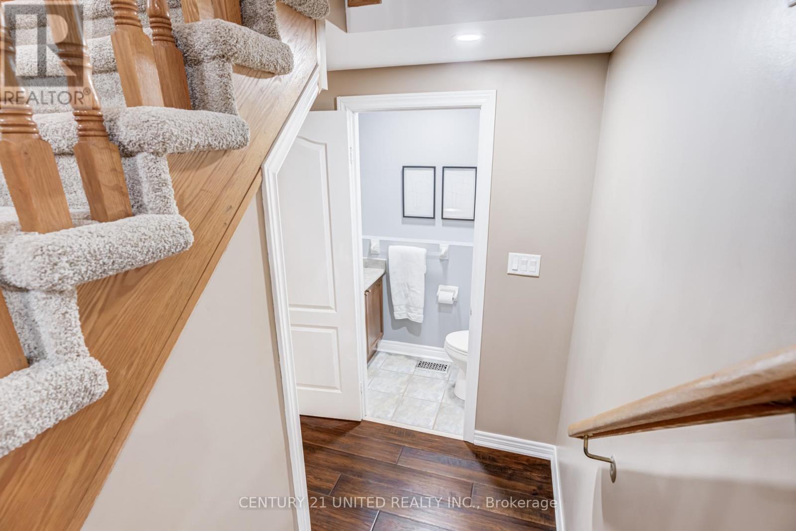 35 Ault Crescent, Whitby, Ontario  L1M 2G6 - Photo 22 - E12820912