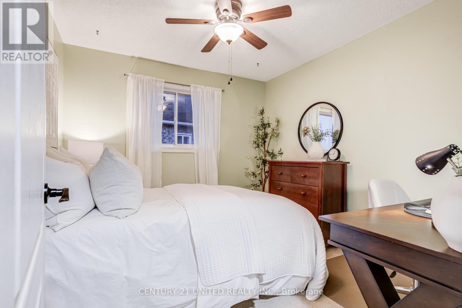 35 Ault Crescent, Whitby, Ontario  L1M 2G6 - Photo 39 - E12820912