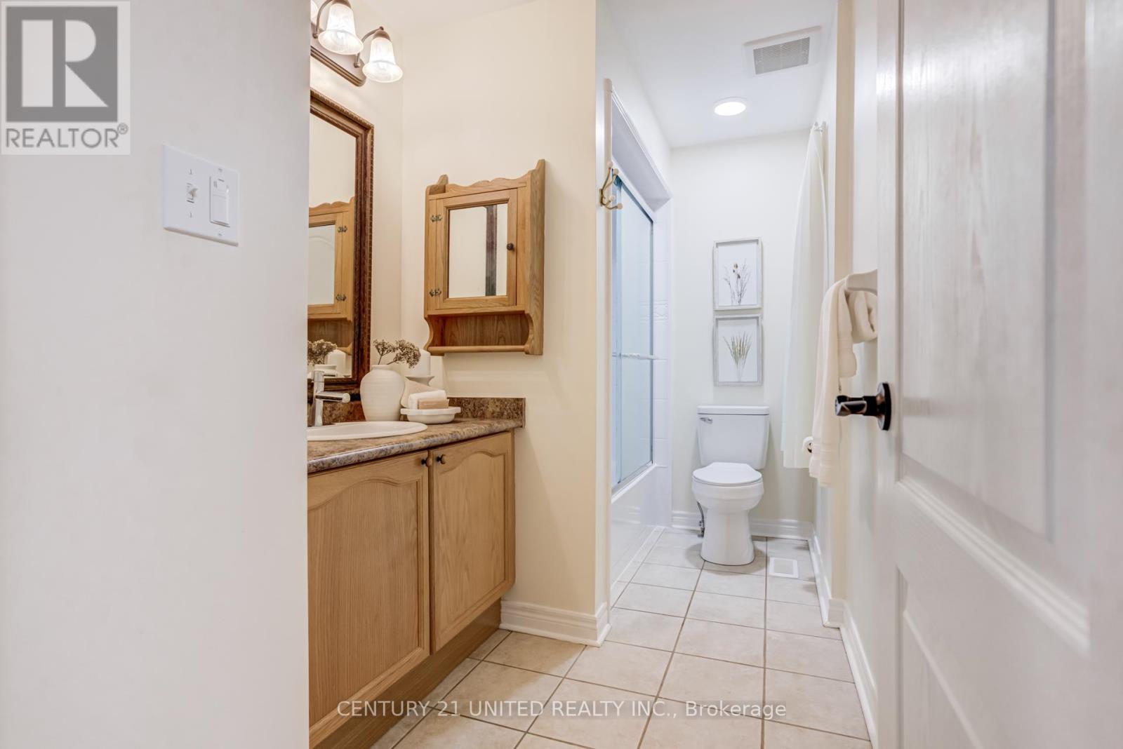 35 Ault Crescent, Whitby, Ontario  L1M 2G6 - Photo 41 - E12820912