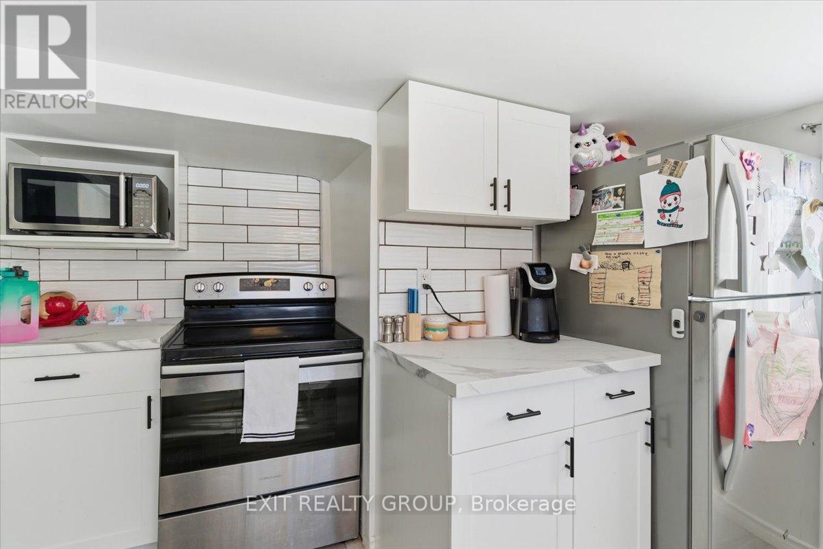 22166 Loyalist Parkway, Quinte West, Ontario  K0K 1L0 - Photo 16 - X12820836