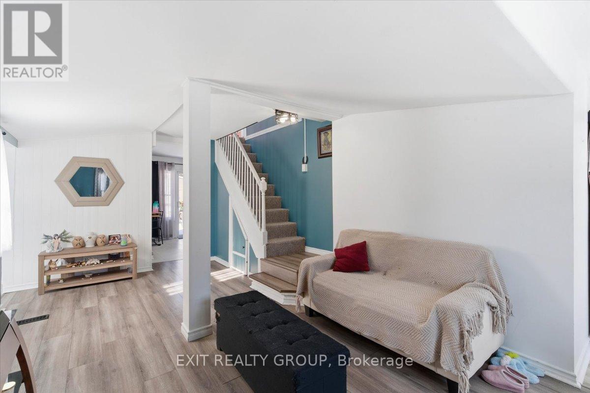 22166 Loyalist Parkway, Quinte West, Ontario  K0K 1L0 - Photo 6 - X12820836