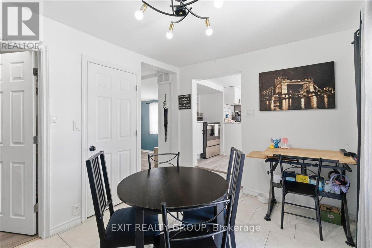 22166 Loyalist Parkway, Quinte West, Ontario  K0K 1L0 - Photo 9 - X12820836