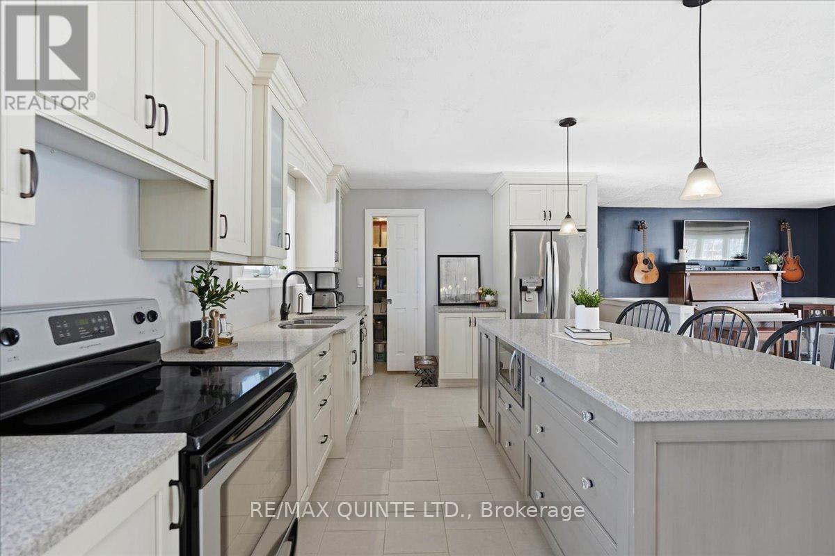 169 Wallbridge Road, Quinte West, Ontario  K0K 2C0 - Photo 12 - X12820894