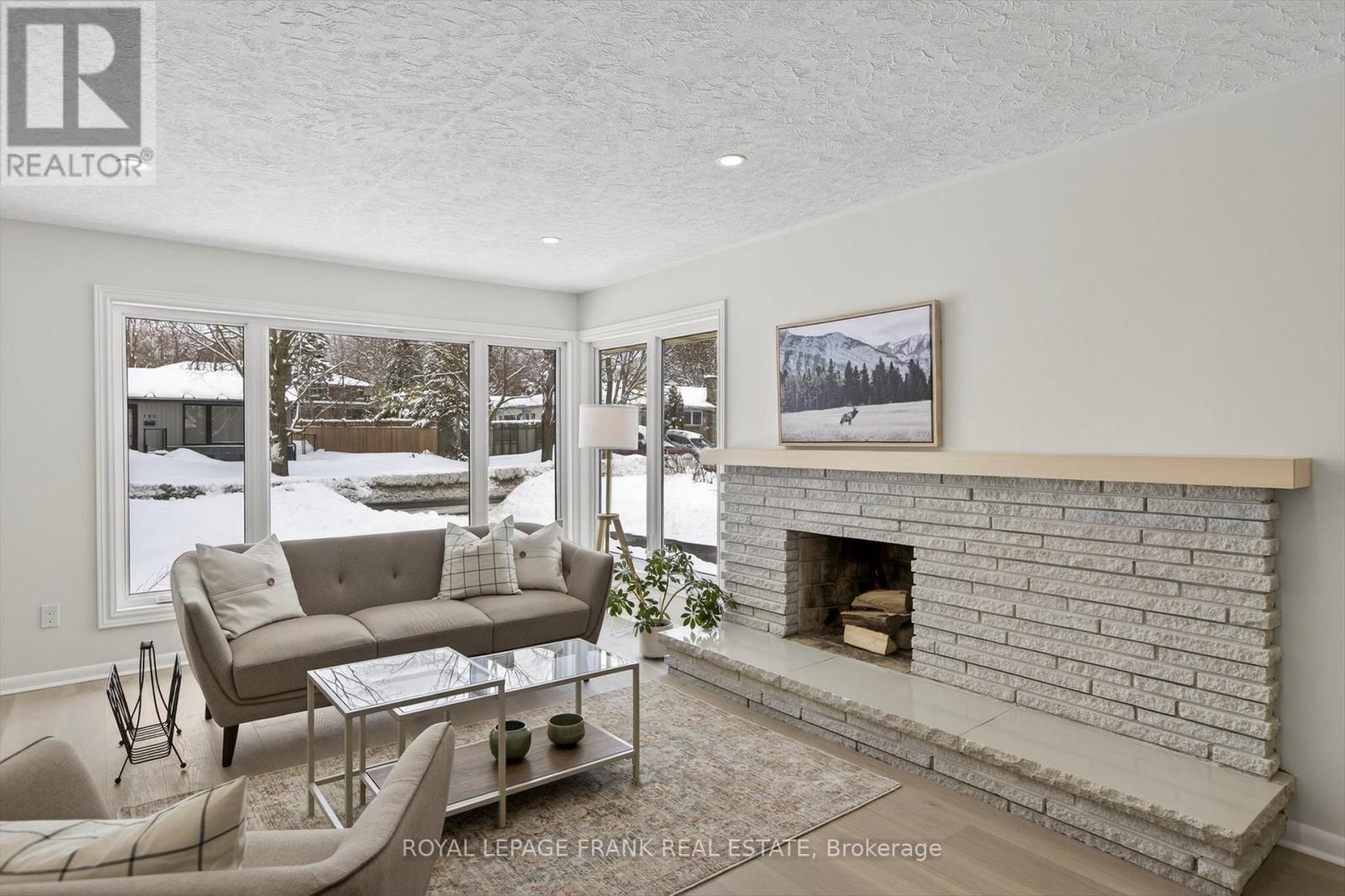 781 Hopkins Avenue, Peterborough, Ontario  K9J 4Y7 - Photo 4 - X12820898