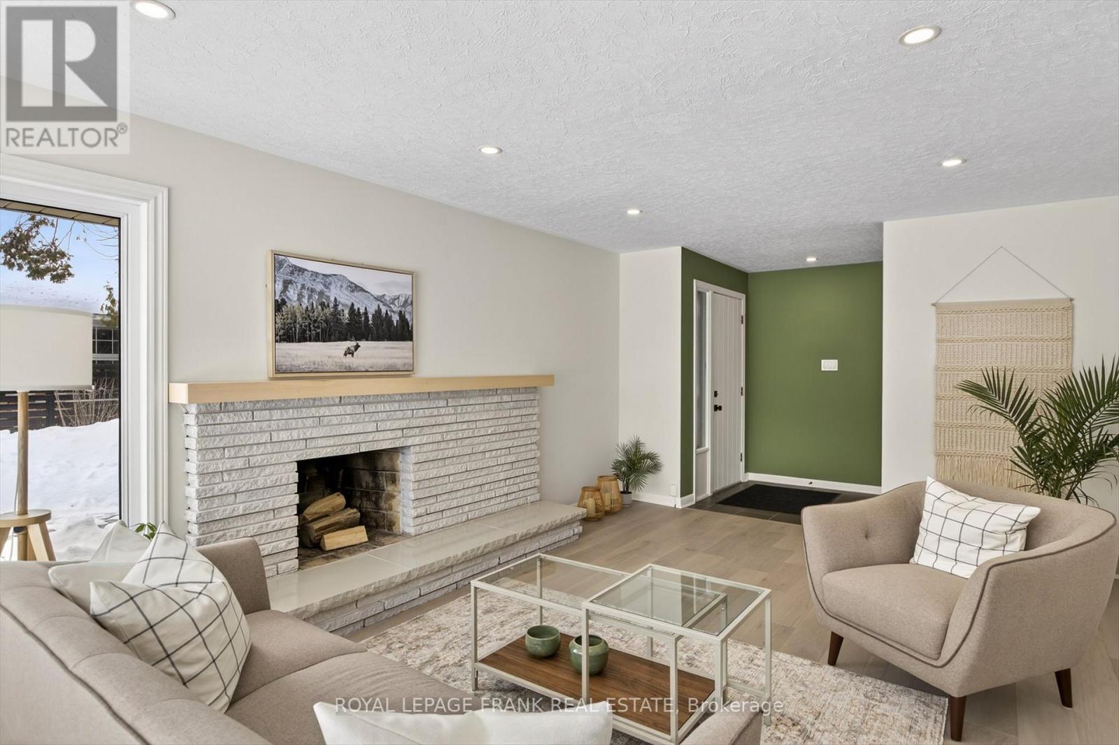 781 Hopkins Avenue, Peterborough, Ontario  K9J 4Y7 - Photo 6 - X12820898