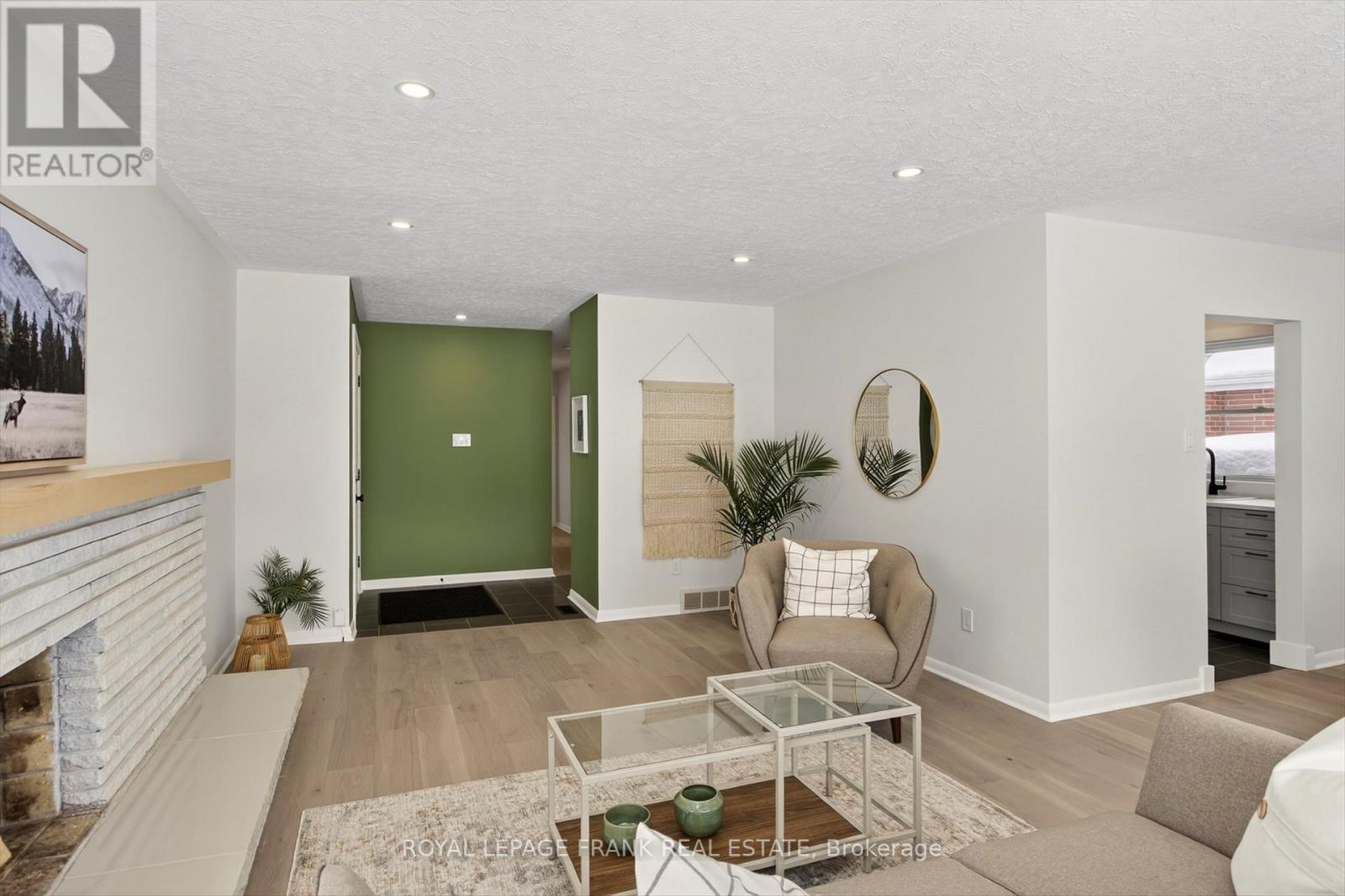 781 Hopkins Avenue, Peterborough, Ontario  K9J 4Y7 - Photo 7 - X12820898