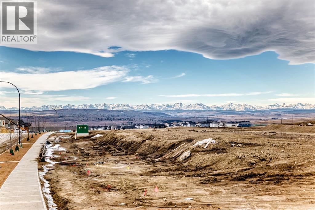 508 Heritage Boulevard, Cochrane, Alberta  T4C 3K9 - Photo 2 - A2284497