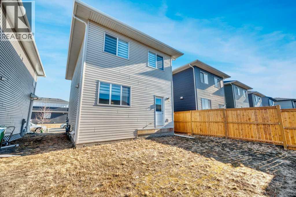121 Dawson Circle, Chestermere, Alberta  T1X 2R6 - Photo 6 - A2284531