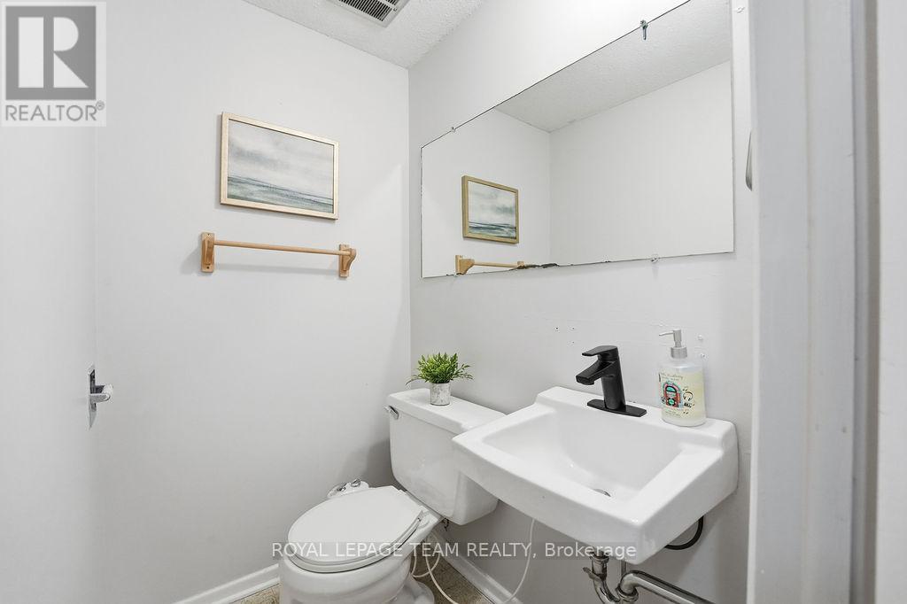 B - 461 Moodie Drive, Ottawa, Ontario  K2H 8T7 - Photo 31 - X12820820