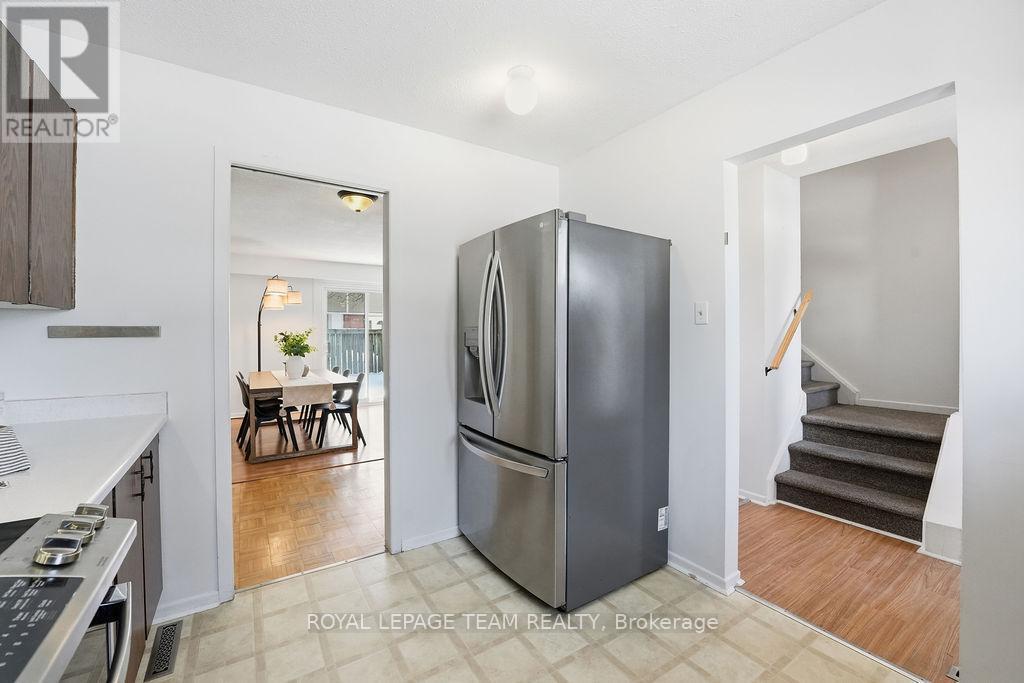 B - 461 Moodie Drive, Ottawa, Ontario  K2H 8T7 - Photo 9 - X12820820