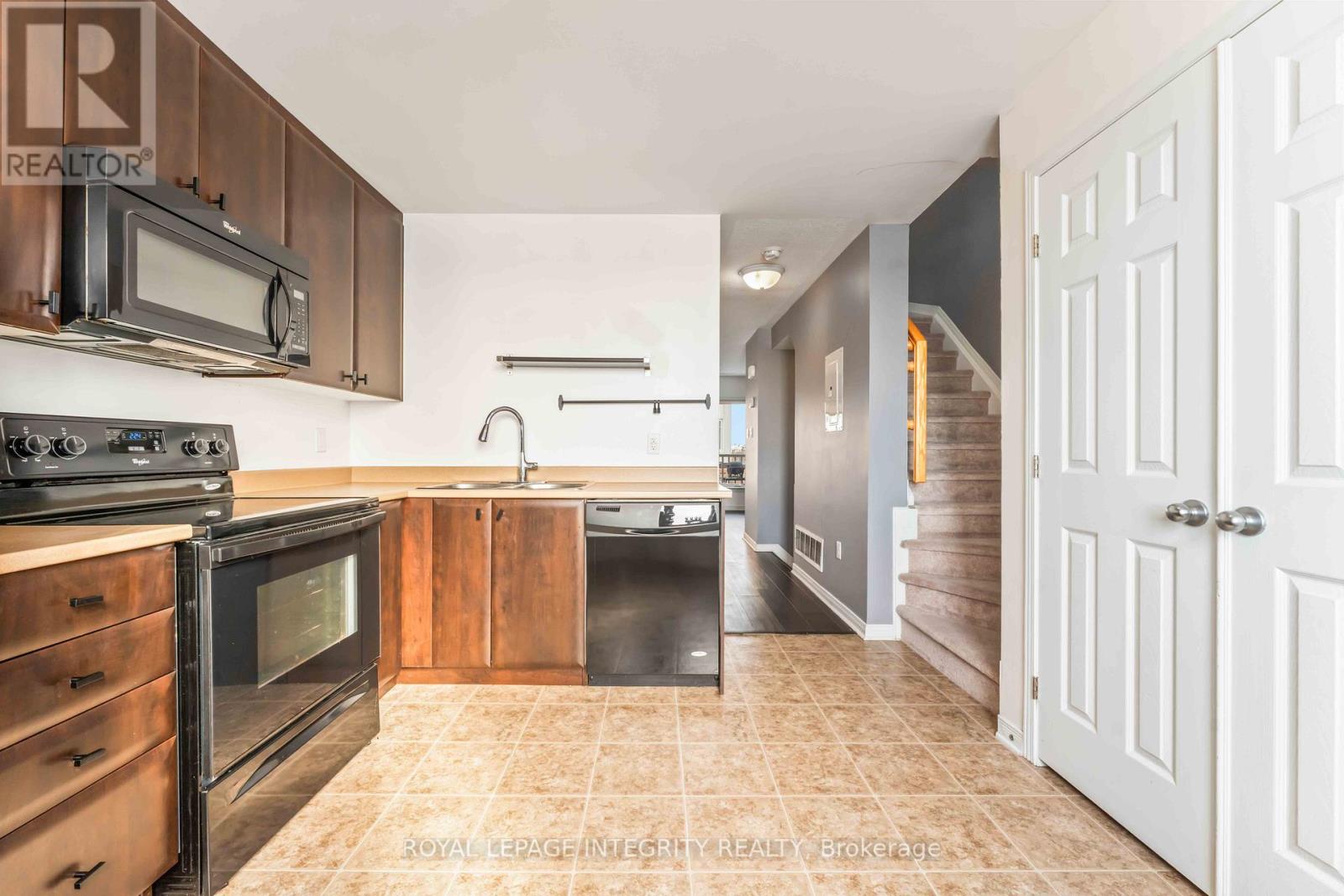 230 Shanly Private, Ottawa, Ontario  K2J 5X6 - Photo 15 - X12820880