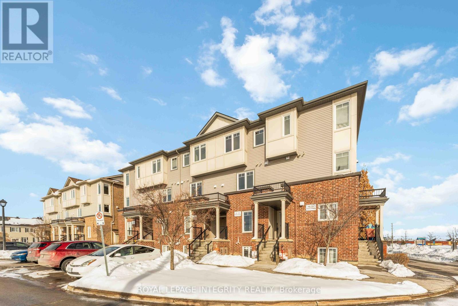 230 Shanly Private, Ottawa, Ontario  K2J 5X6 - Photo 2 - X12820880