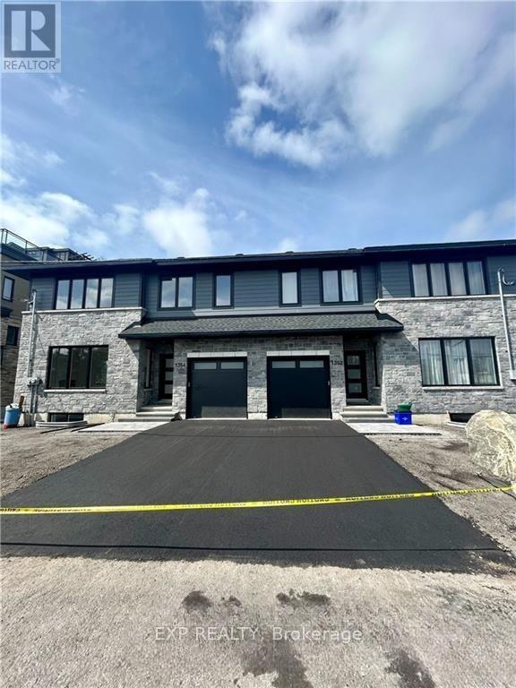 A - 1352 Louis Lane, Ottawa, Ontario  K1B 3P3 - Photo 1 - X12820896