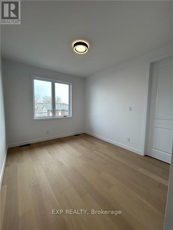 A - 1352 Louis Lane, Ottawa, Ontario  K1B 3P3 - Photo 12 - X12820896