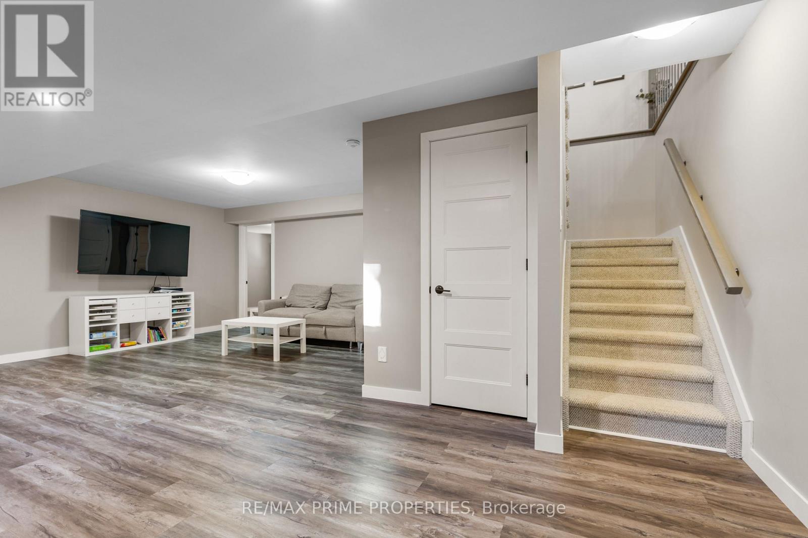 208 Filion Street, Russell, Ontario  K0A 1W0 - Photo 33 - X12820904