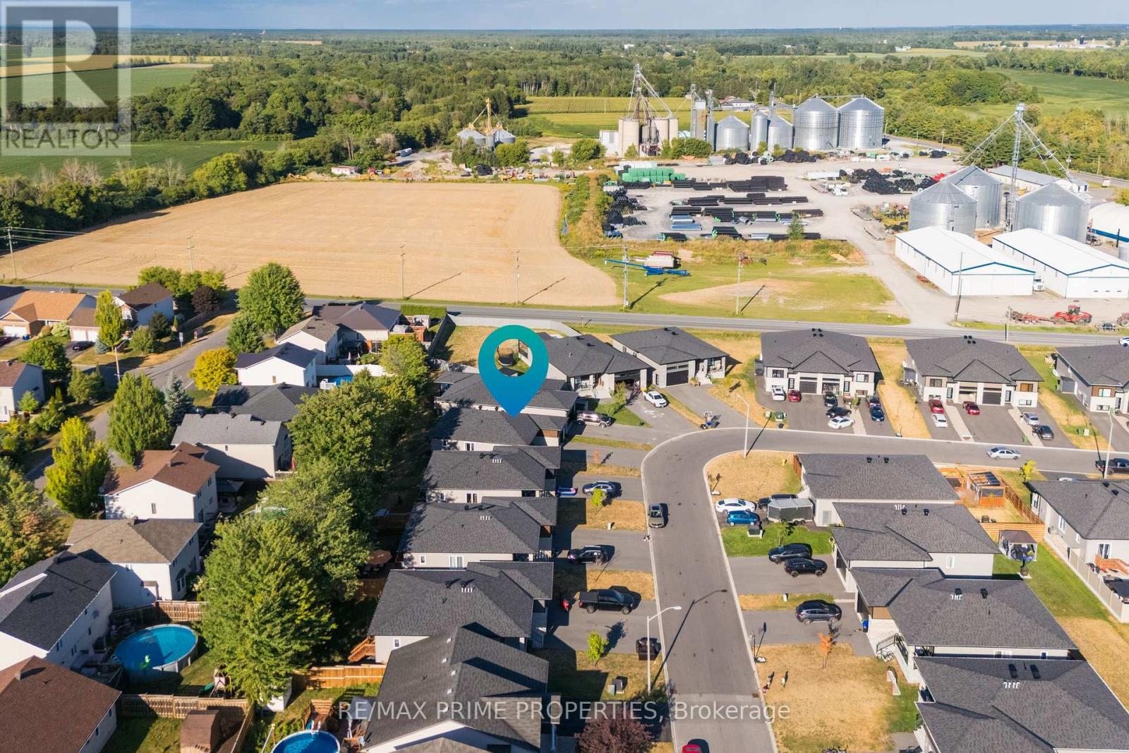 208 Filion Street, Russell, Ontario  K0A 1W0 - Photo 47 - X12820904