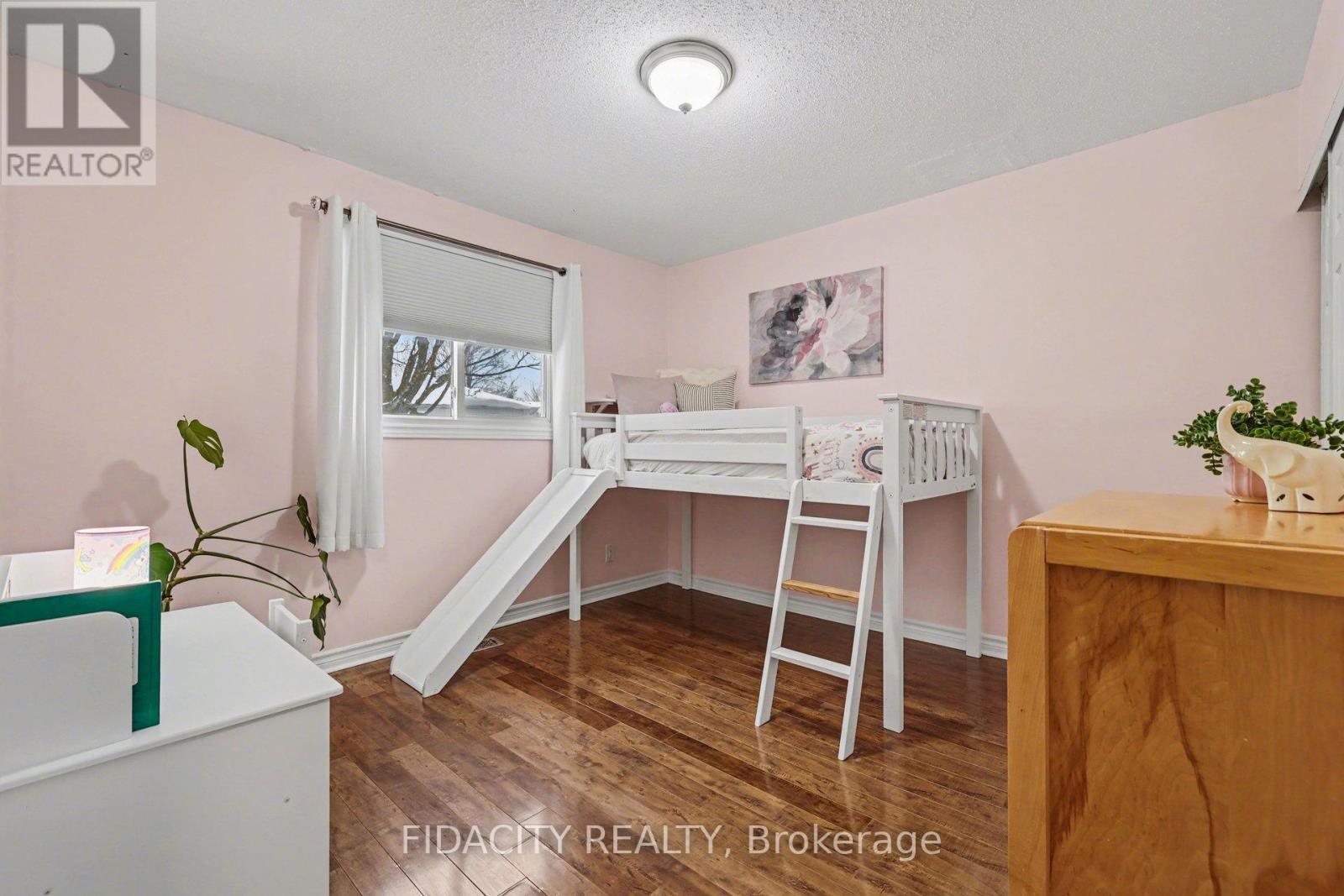 53 Morton Drive, Ottawa, Ontario  K2L 1W9 - Photo 21 - X12820928